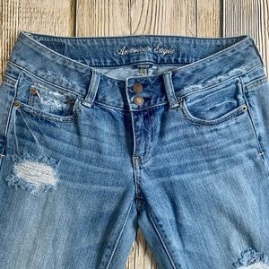 American Eagle Distressed Artist Jeans Size 4